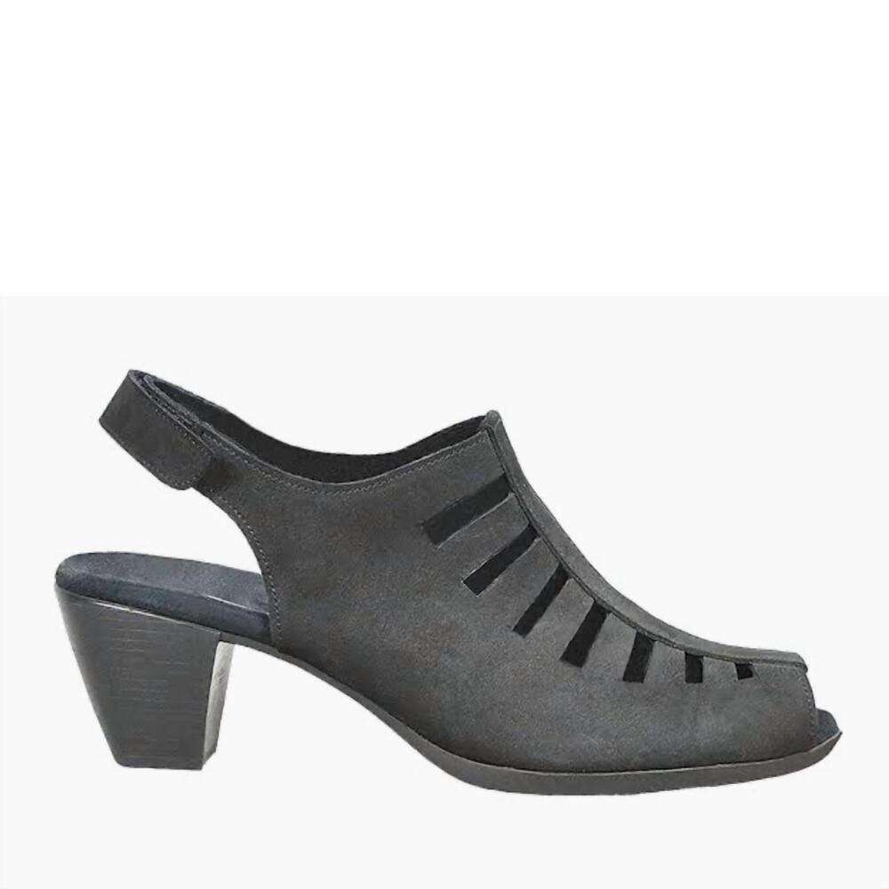 NEW MUNRO women's cayman sandal in black nubuck